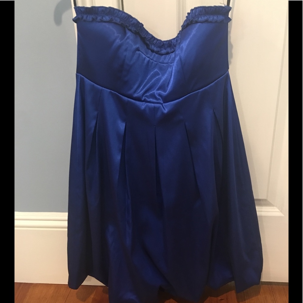 Women’s dress